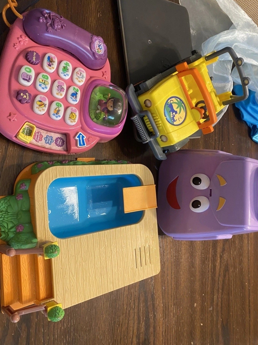 Dora The Explorer Lot